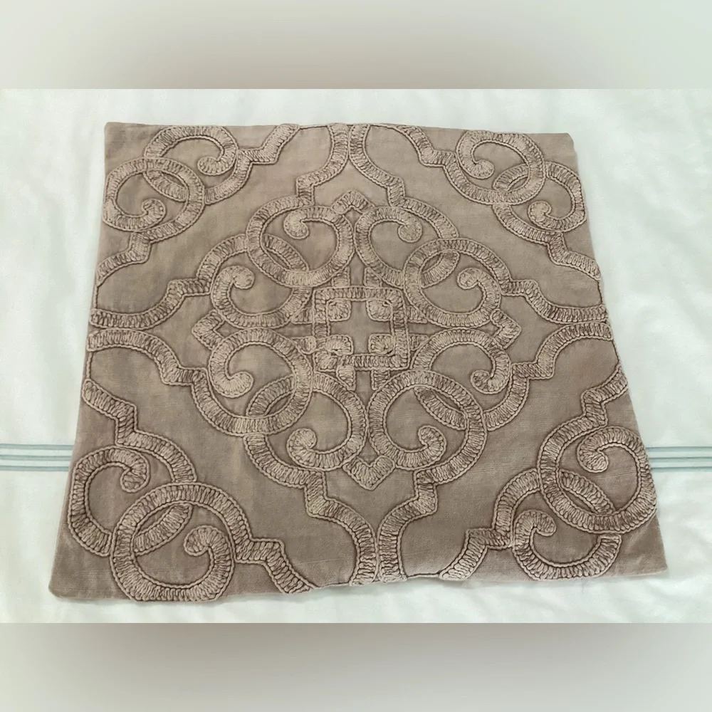 Pottery barn textured pillow cover